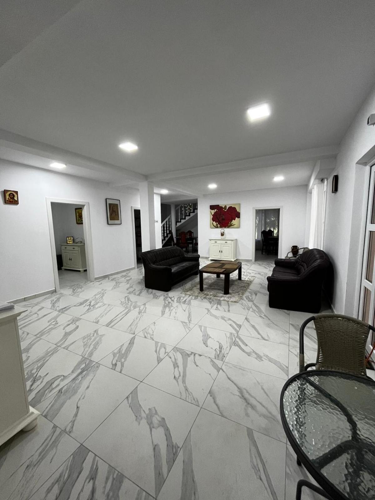 Vacation Villa Sucevita Luaran gambar